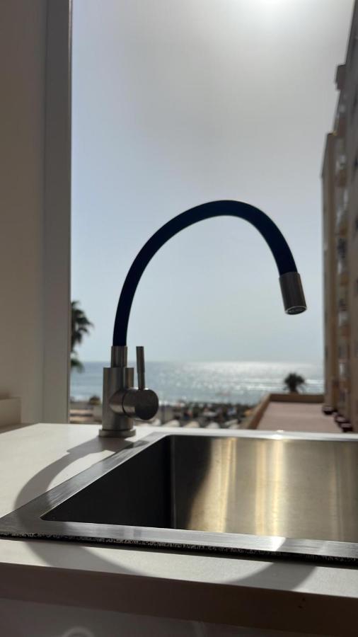 Torremolinos,Estudio Junto Al Mar En La Carihuela Eksteriør bilde