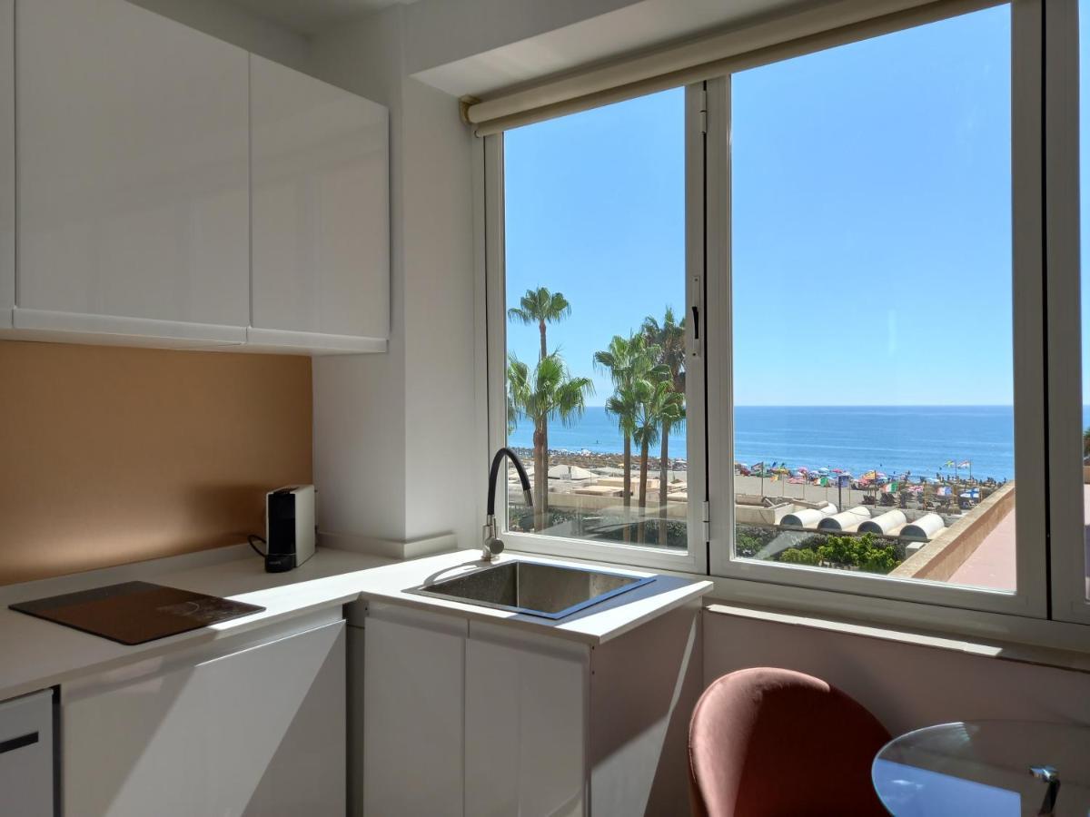 Torremolinos,Estudio Junto Al Mar En La Carihuela Eksteriør bilde
